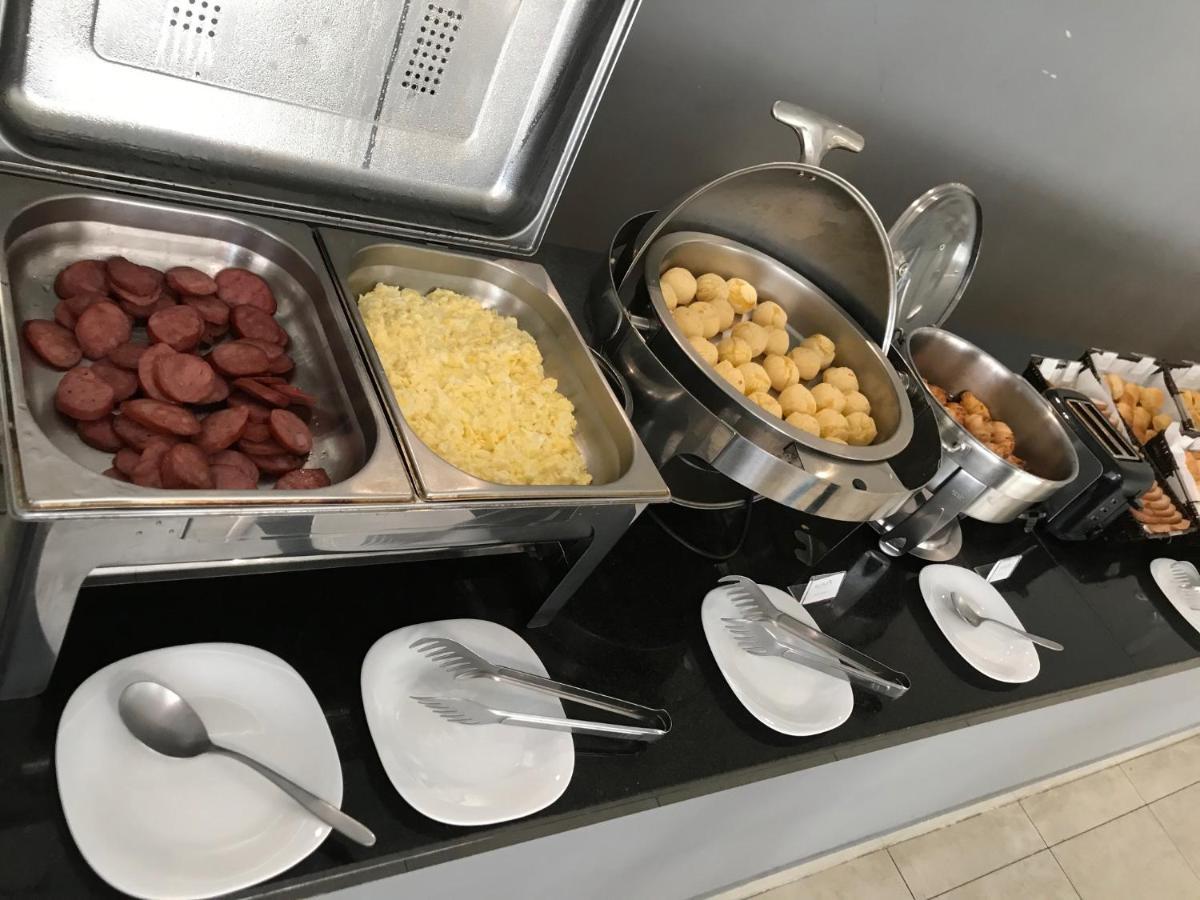 Summit Suites Hotel פינדאמונהנגבה מראה חיצוני תמונה