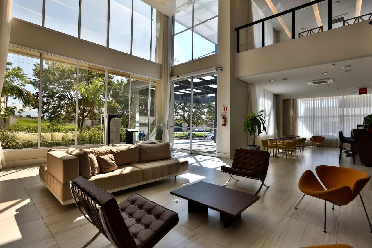 Summit Suites Hotel פינדאמונהנגבה מראה חיצוני תמונה