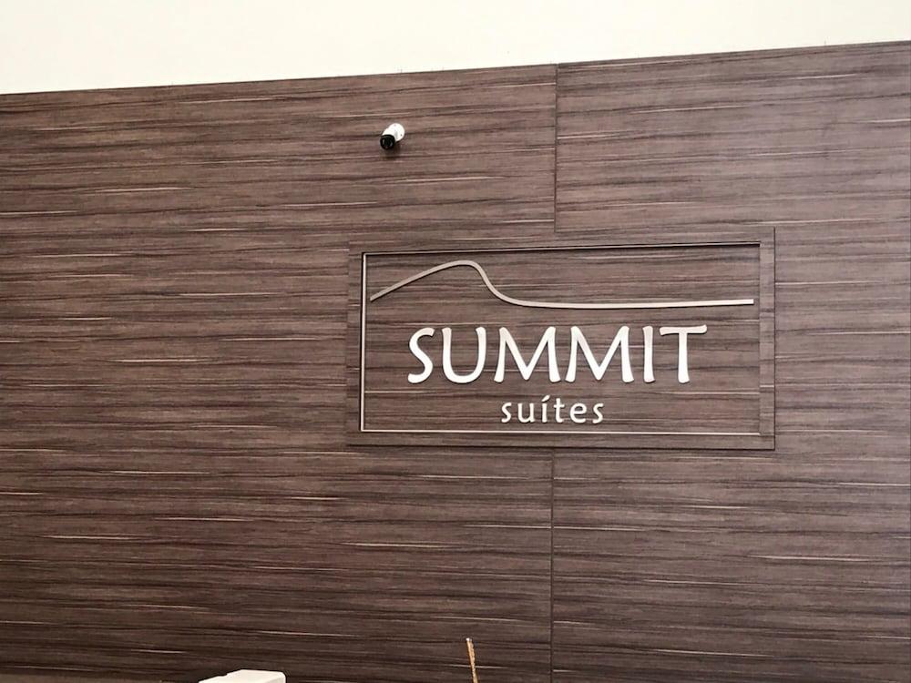 Summit Suites Hotel פינדאמונהנגבה מראה חיצוני תמונה