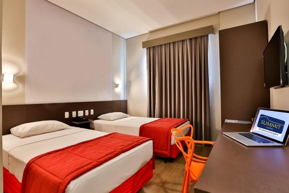 Summit Suites Hotel פינדאמונהנגבה מראה חיצוני תמונה
