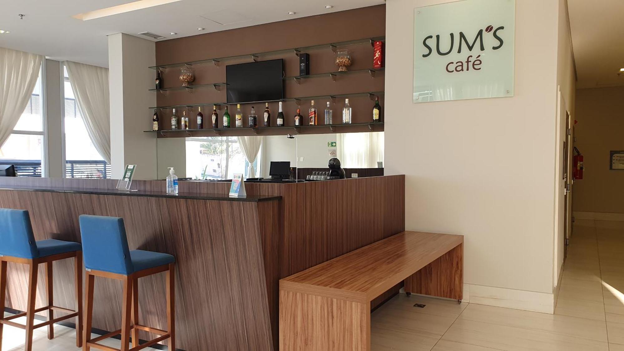 Summit Suites Hotel פינדאמונהנגבה מראה חיצוני תמונה