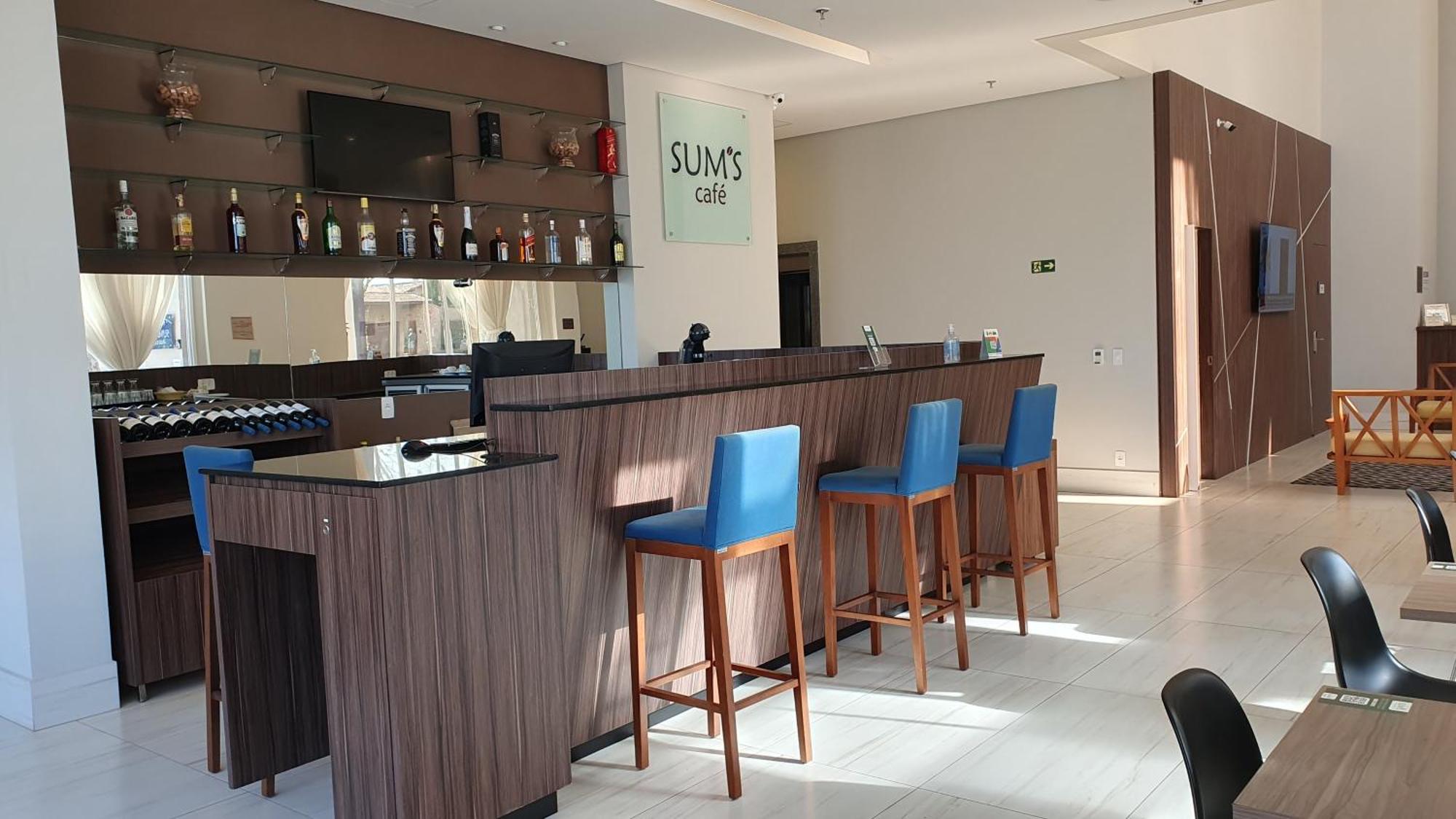 Summit Suites Hotel פינדאמונהנגבה מראה חיצוני תמונה